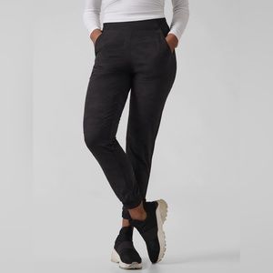 Athleta Brooklyn Textured Jogger - black